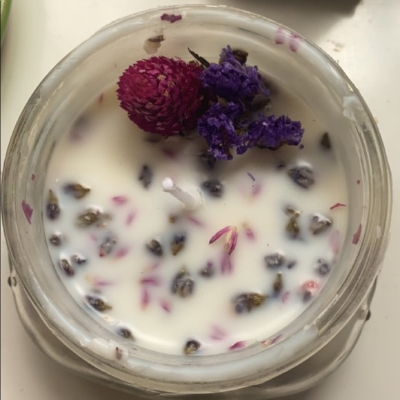 In Lust Candle - Picture 2 of 4